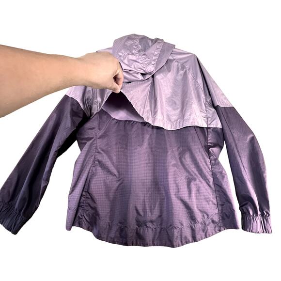 NikeWomans Sportswear Hooded Wind Runner Jacket, 2 Toned Purple Plum Size: XL - Picture 2 of 14
